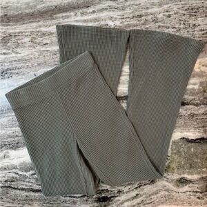 Aerie Women's Waffle Knit Flare Pants in Olive Green Size XS Regular
